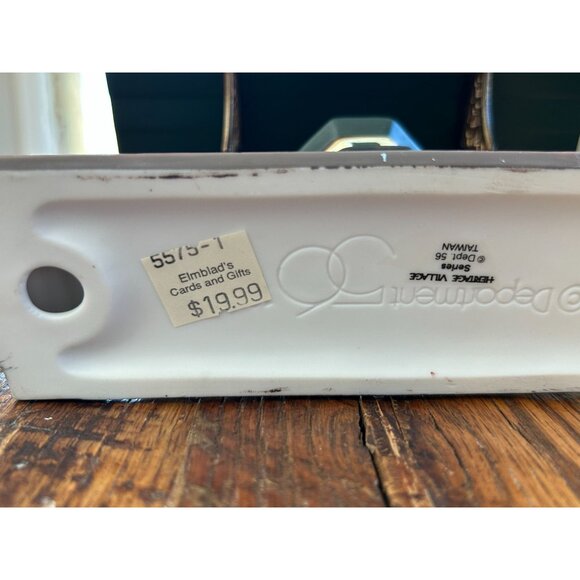 Heritage Village Collection Victoria Station Train Platform No.2 5575-1 Handpain - Picture 13 of 14